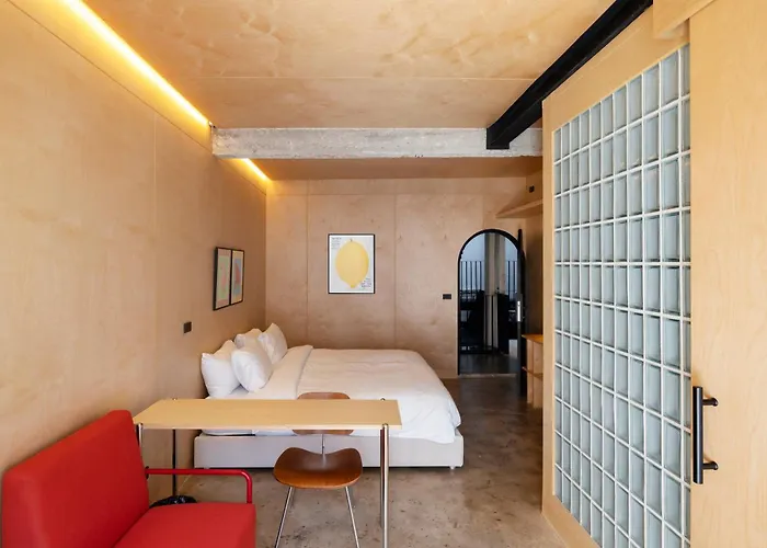 Stupid Hotel 3*